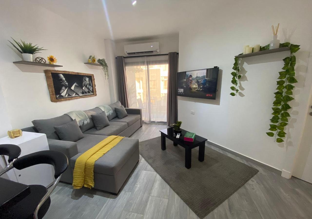 Sanctuary Sunlit Hurghada Haven With 4 Pools, Rooftop Sunsets & Gourmet Bites Steps Away Extérieur photo